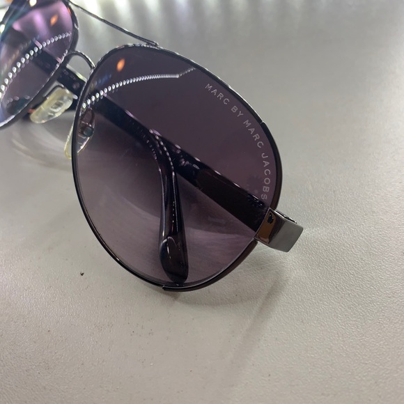 Marc Jacob’s aviators - Picture 1 of 9